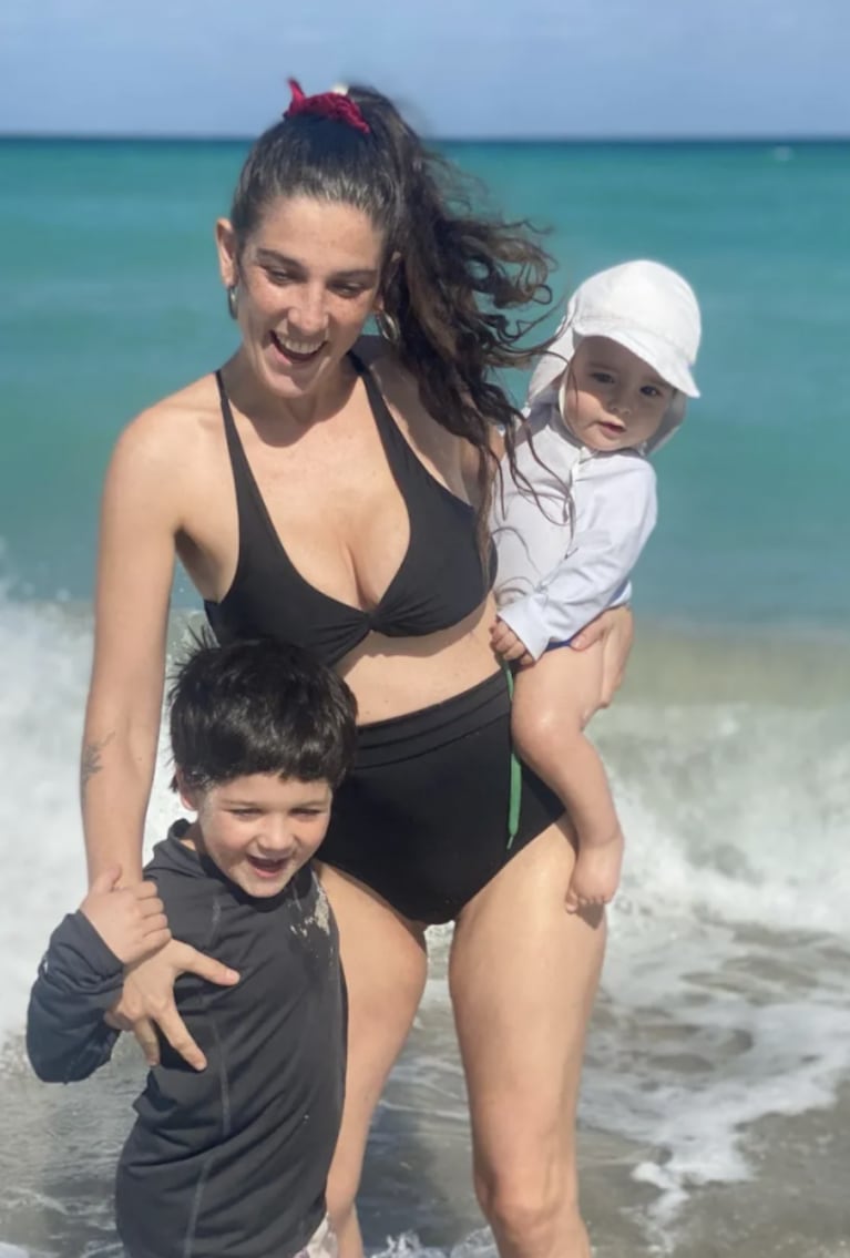 Juana Repetto publicó fotos al natural en la playa: "Sin filtro, basta de esconder la celulitus"