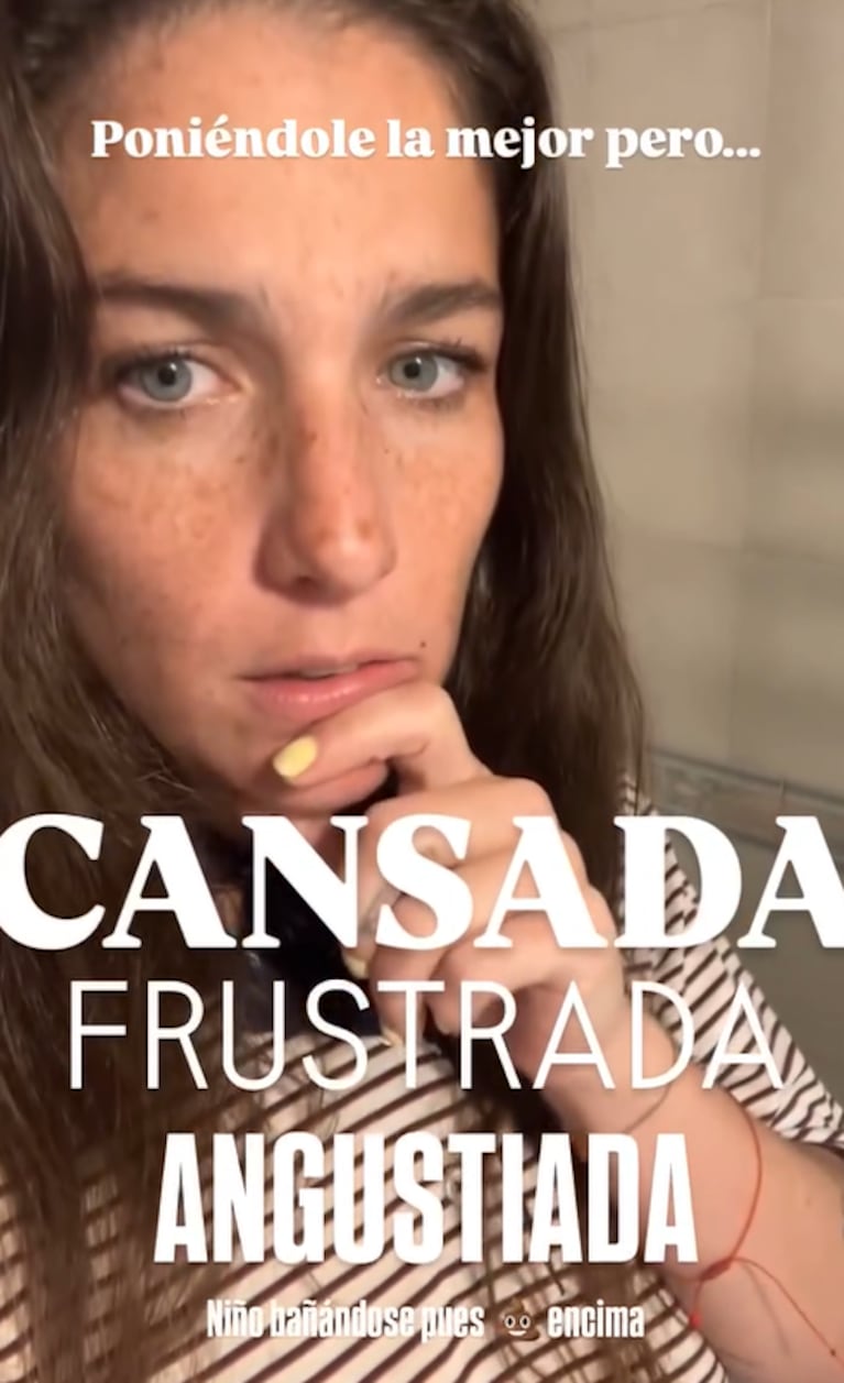 Juana se largó a llorar porque le está costando criar a sus hijos sin ayuda en su casa.