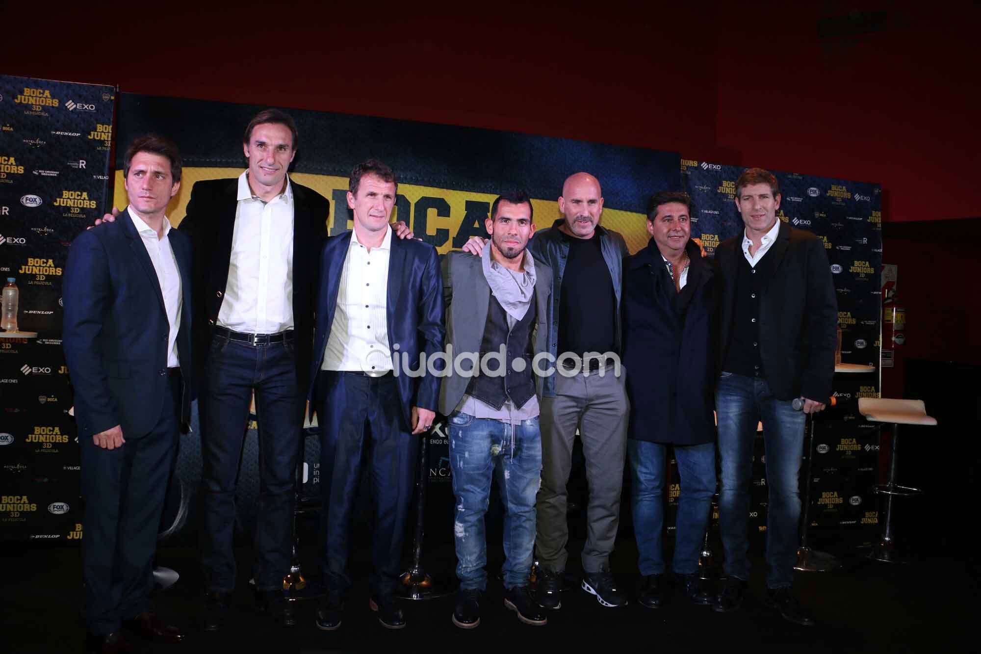 Jugadores, ídolos e hinchas famosos en el estreno de la peli de Boca (Fotos: Movilpress)