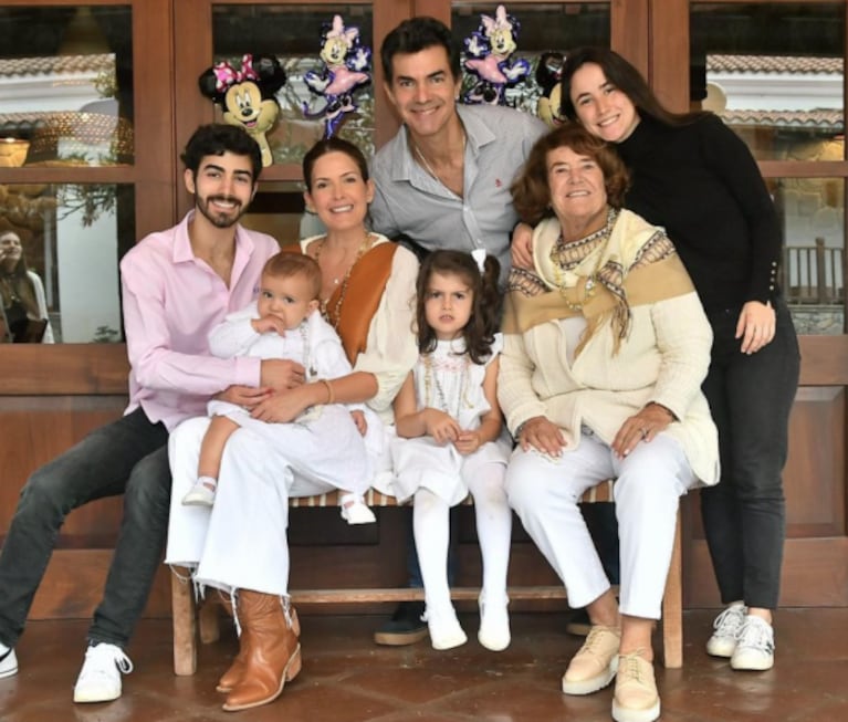 Julia, la hija de Isabel Macedo y Juan Manuel Urtubey, cumplió 1 año: el álbum de fotos de su inolvidable festejo