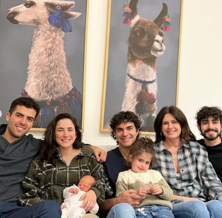 Julia Urtubey, la hija de Isabel Macedo, pasó el fin de semana con sus hermanos mayores: el álbum de fotos