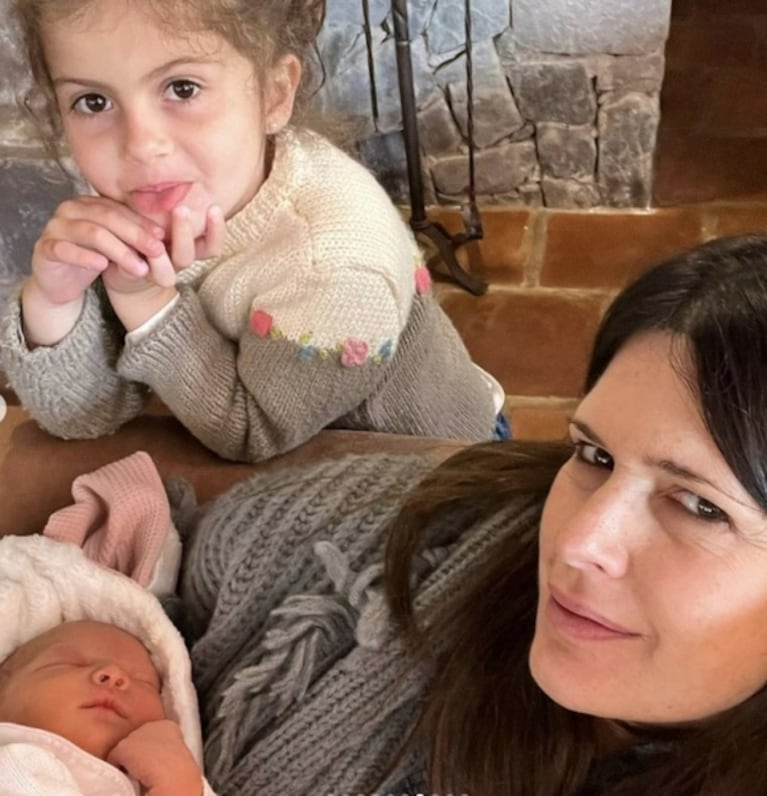 Julia Urtubey, la hija de Isabel Macedo, pasó el fin de semana con sus hermanos mayores: el álbum de fotos