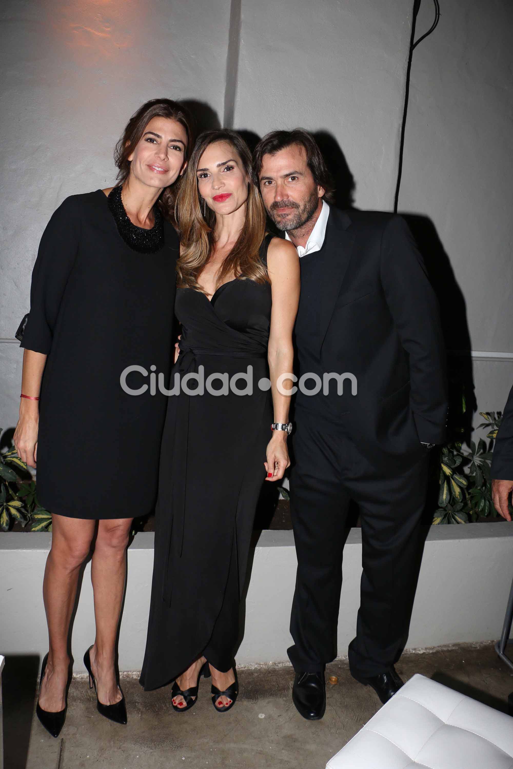 Juliana Awada, María Vázquez y Adolfito Cambiaso en la cena solidaria (Fotos: Movilpress). 