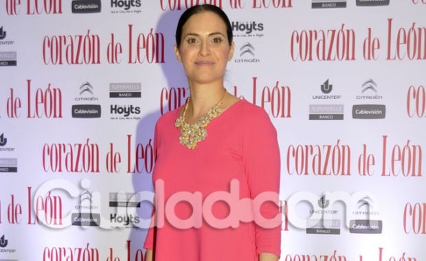 Julieta Díaz eligió el rosa chicle para la presentación de la peli. (Foto: Jennifer Rubio-Ciudad.com)