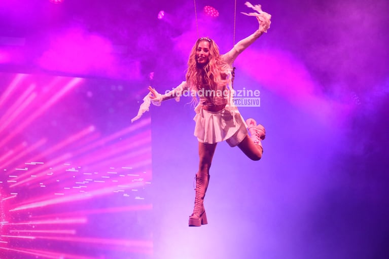 Julieta Poggio estrenó Zoom, Acércate Más (Foto: Movilpress).