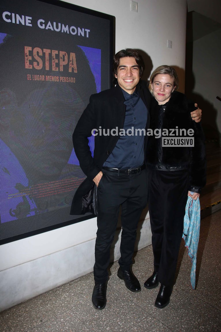 Justina Bustos en el estreno de Agustín Sullivan, Estepa (Foto: Movilpress).