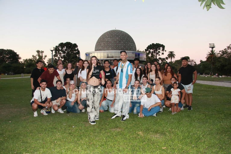 L-Gante y Mar Lucas en el Planetario (Foto: Movilpress)