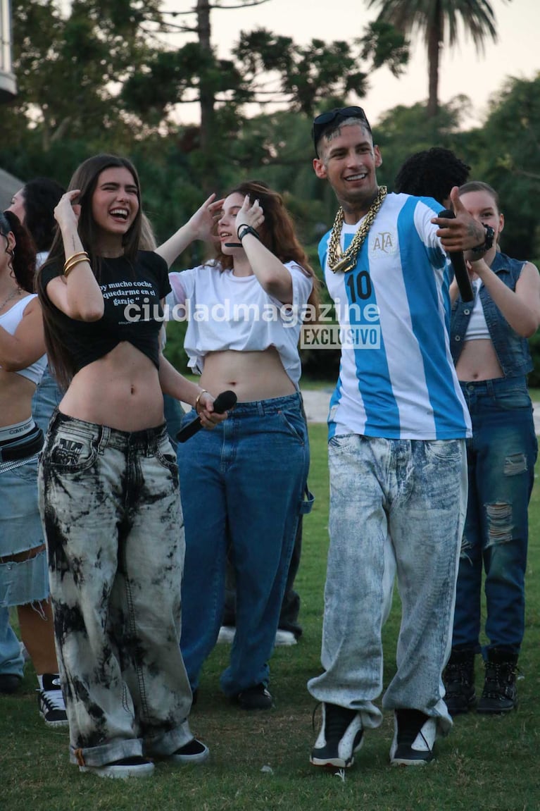 L-Gante y Mar Lucas en el Planetario (Foto: Movilpress)