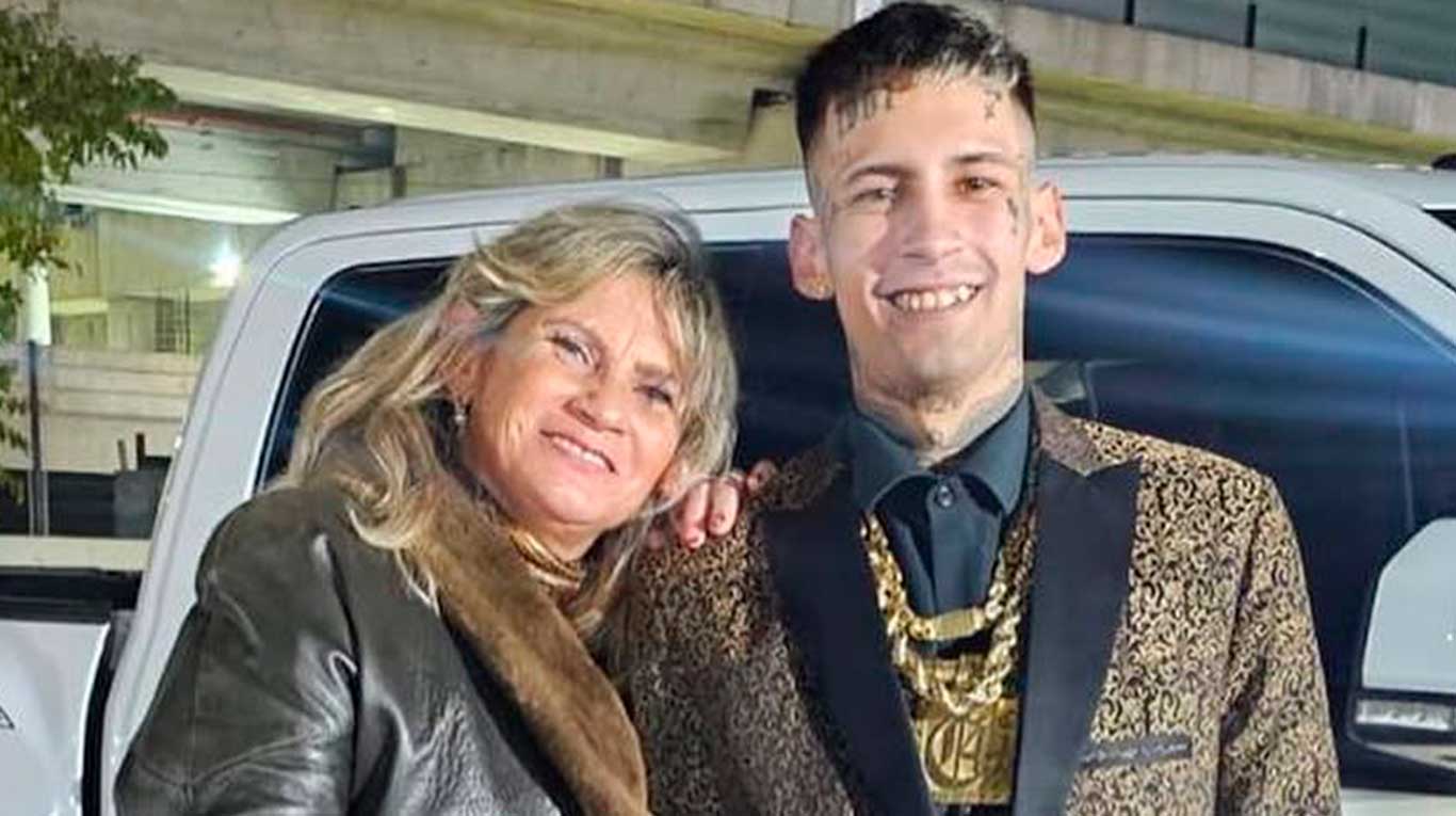 L-Gante y su mamá Claudia Valenzuela (Foto: Instagram)