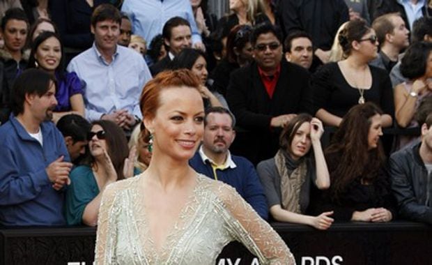 La argentina Berenice Bejo en la alfombra roja de los Oscar (Foto: oscar.go.com)