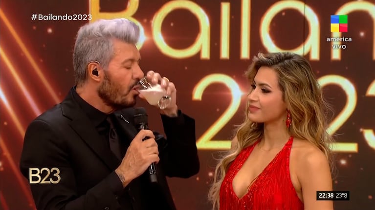 La desagradable sensación de Marcelo Tinelli tras hacer un fondo blanco de pisco en pleno Bailando 2023