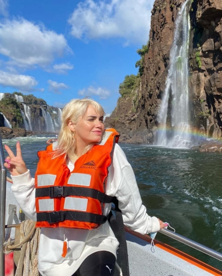 La escapadita romántica de Lali con el director David Victori a las cataratas del Iguazú: "¡Qué emoción indescriptible!"