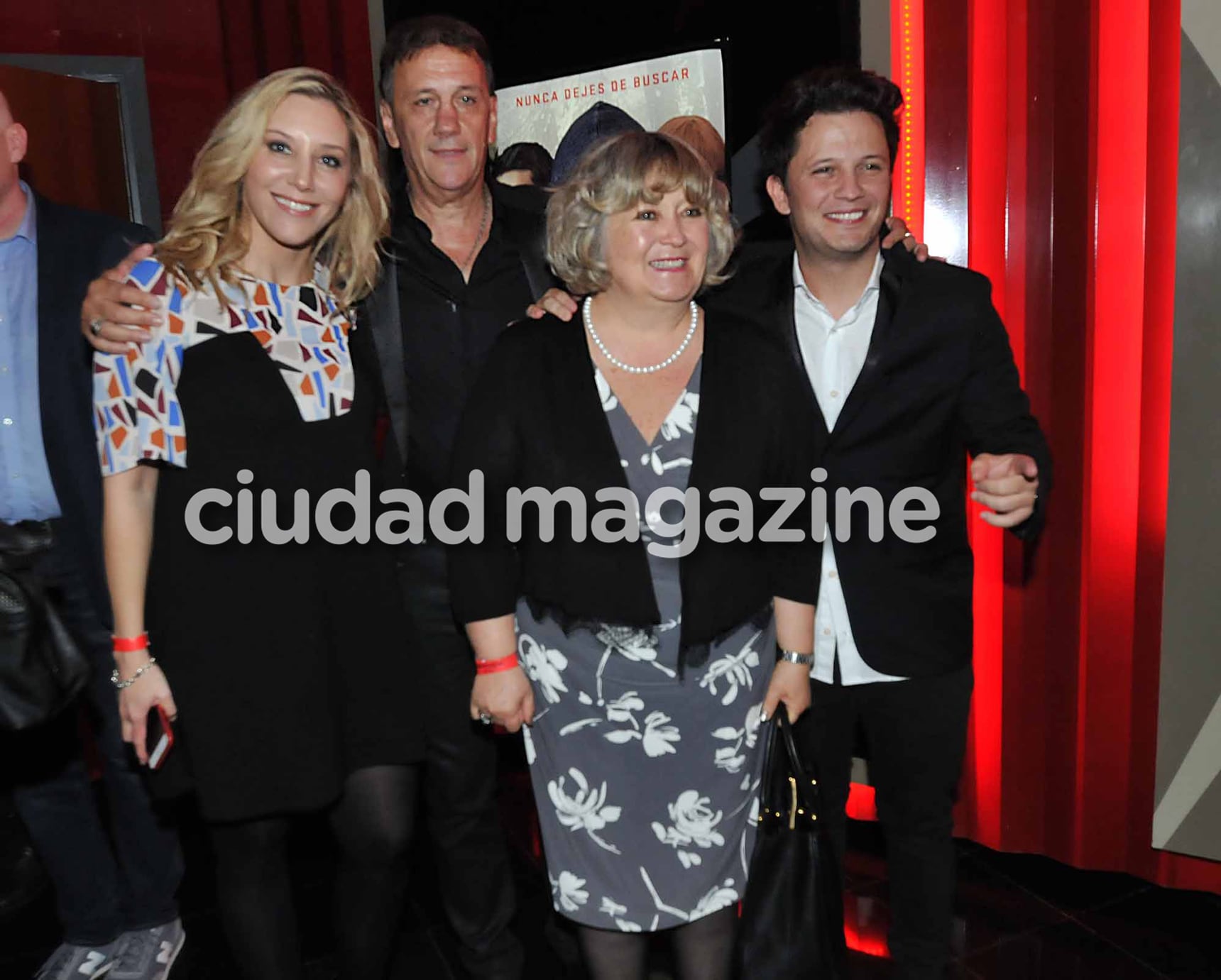 La familia Lopilato, en la premiere de Perdida. (Foto: Movilpress)