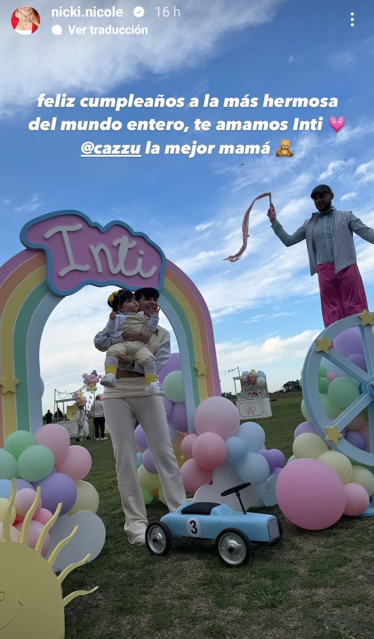 La hija de Cazzu cumplió un año: fiesta estilo kermesse infantil con invitadas de lujo