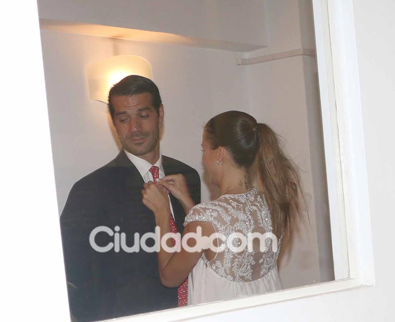 La intimidad del civil de Luli Fernández y Cristian Cúneo Libarona. (Foto: Movilpress)