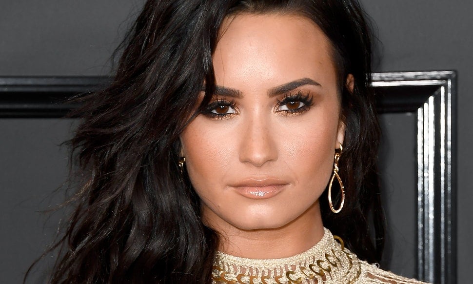 La maquilladora de Demi Lovato reveló secretos de su look en los Grammy 2017   