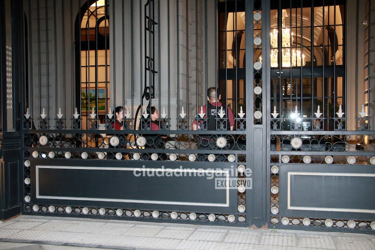 La policía en el Chateau Libertador.