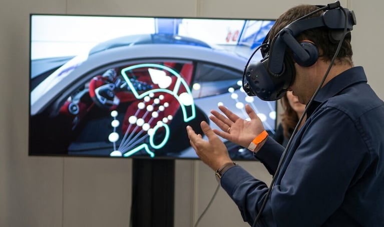 La Realidad Mixta, que combina la realidad virtual y aumentada, ha evolucionado rápidamente en los últimos años.
