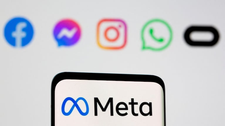 La red social de mensajería de Meta sigue introduciendo mejoras para enriquecer la experiencia en la aplicación, especialmente en el envío de archivos en los chats.
