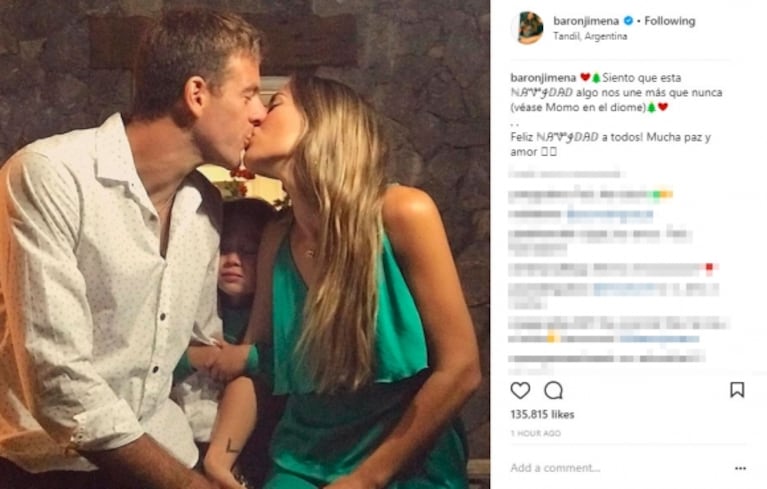 La romántica y divertida foto de Navidad de Jimena Barón con Juan Martín del Potro: "Véase a Momo en el medio"  