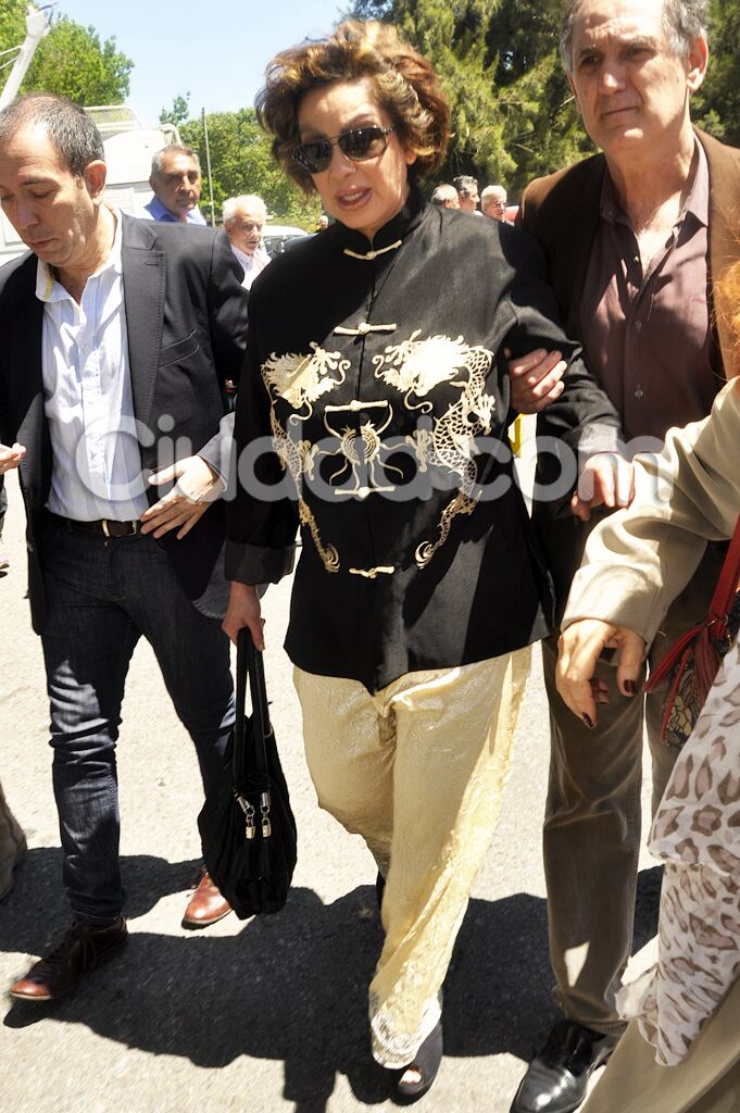 La última despedida a Juan Carlos Calabró. (Foto: Jennifer Rubio - Ciudad.com)