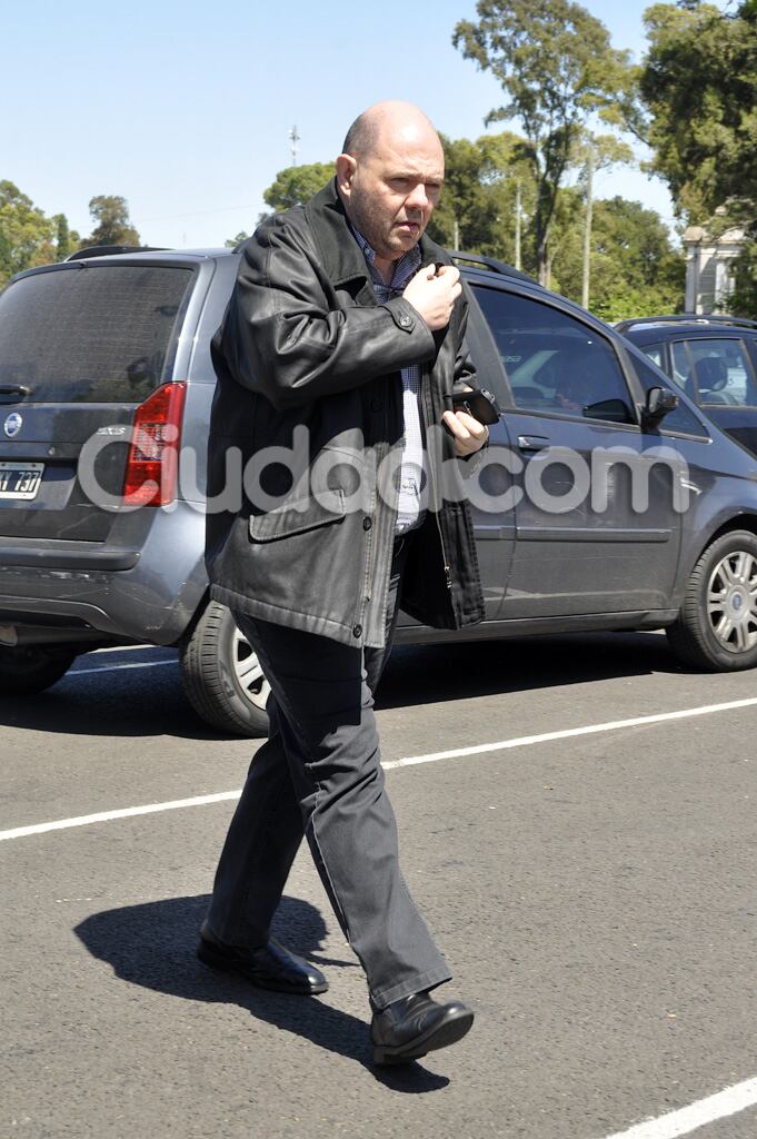 La última despedida a Juan Carlos Calabró. (Foto: Jennifer Rubio - Ciudad.com)