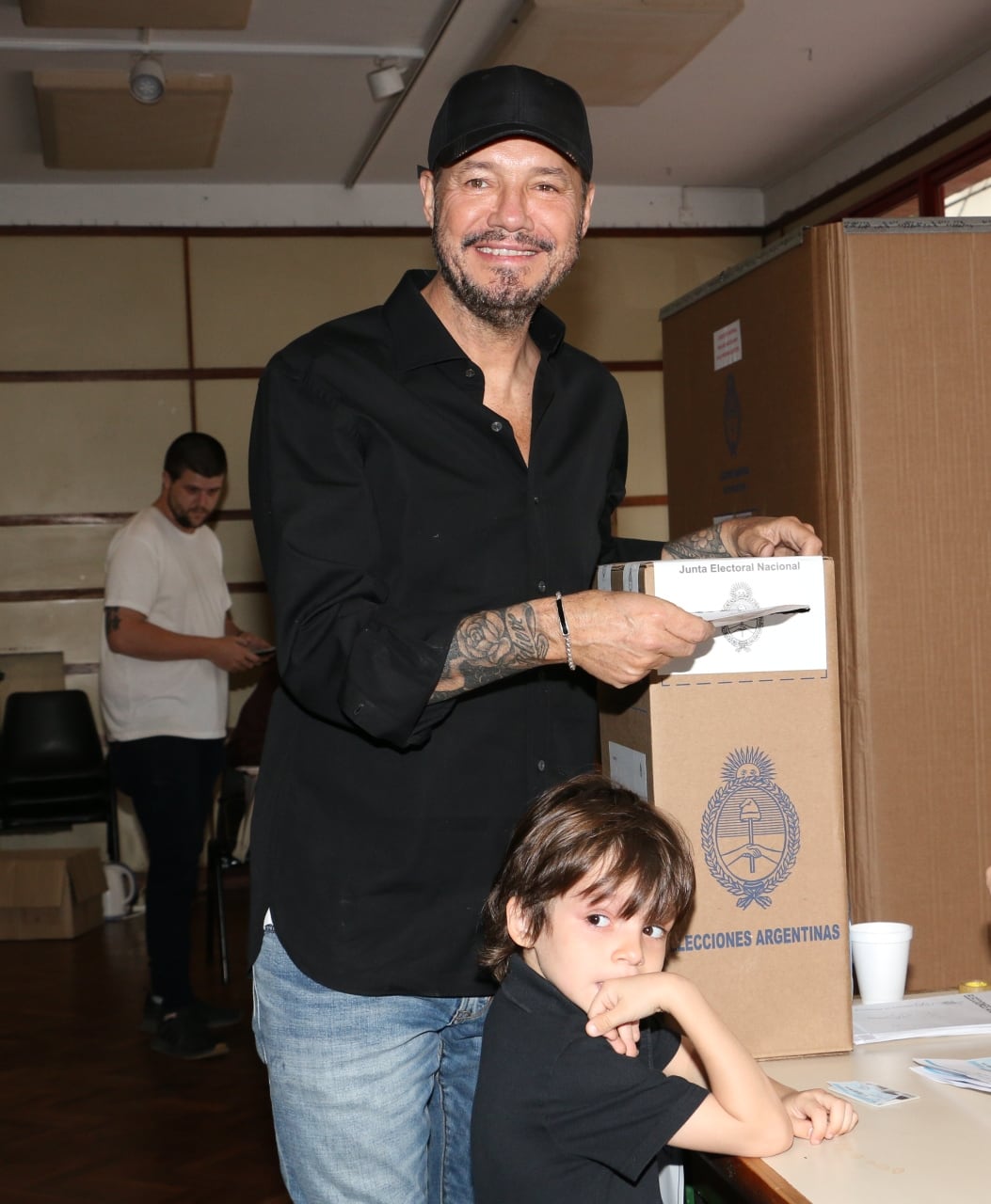 La votación de los famosos en las elecciones presidenciales 2019. (Foto: Movilpress)