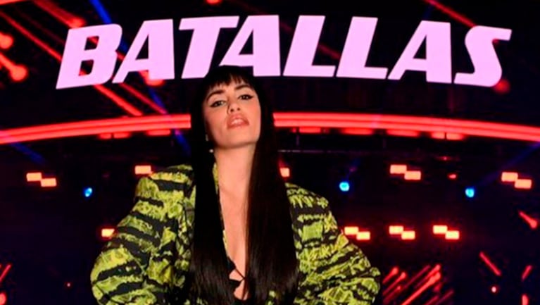 Lali Espósito impactó con su llamativo look en las Batallas de La Voz.