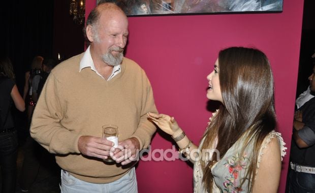 Lali Espósito le confesó al Tano Pasman que es su fan en la entrega de premios de Ciudad.com. (Foto: Maxi Didari – Ciudad.com)