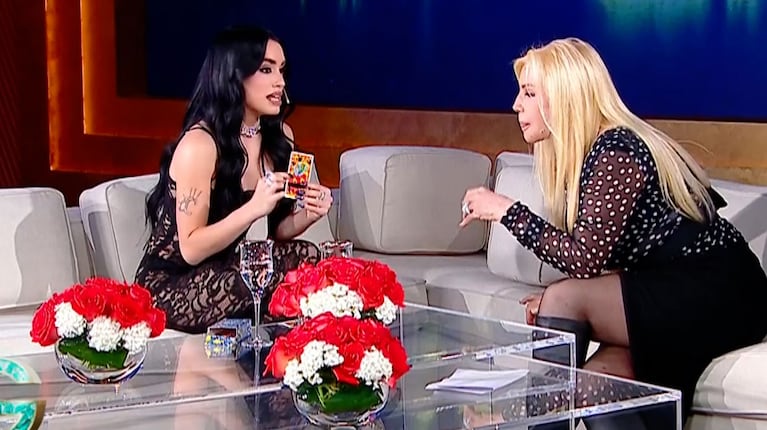 Lali Espósito le tiró el tarot a Susana Giménez en vivo: el desopilante momento