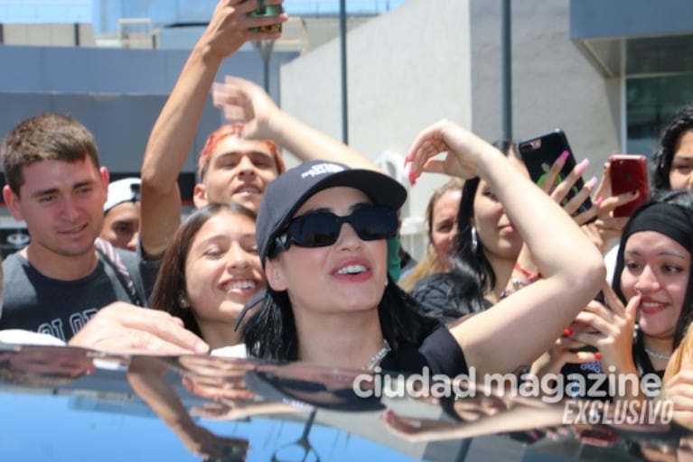 Lali Espósito llegó a Argentina tras brillar en la final del Mundial Qatar 2022: todas las fotos