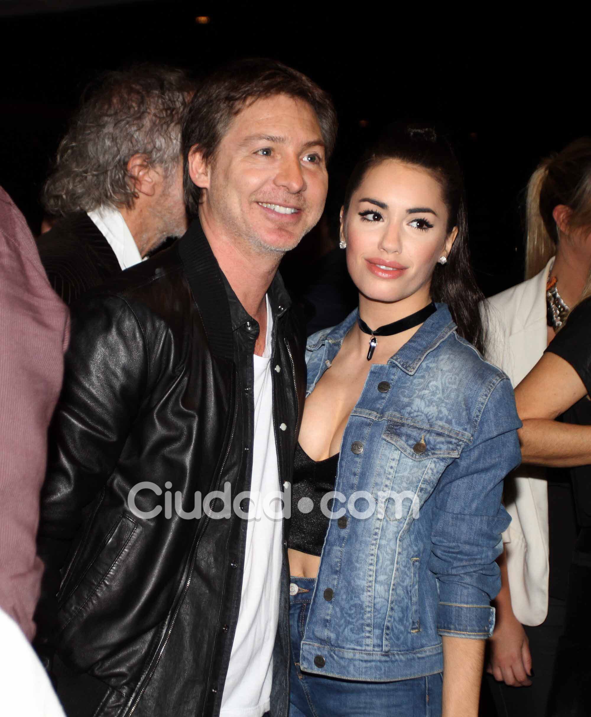 Lali Espósito y Adrián Suar, en el estreno de El espejo de los otros (Foto: Movilpress)