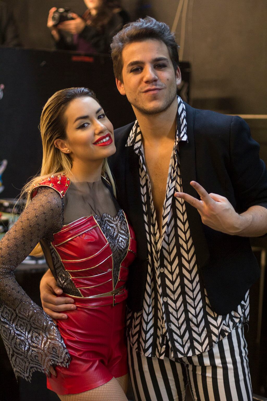 Lali y Fernando Dente, en el backstage. (Foto: prensa Kocawa)