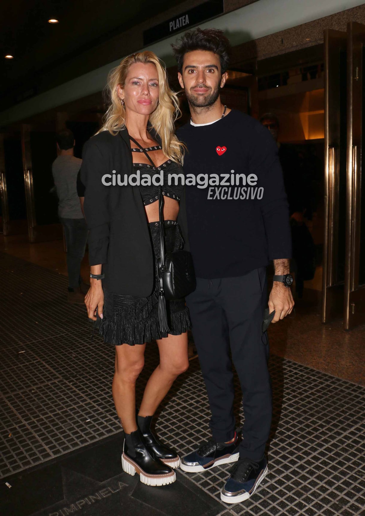 Las celebridades disfrutaron del show de Hernán Cattaneo (Fotos: Movilpress)