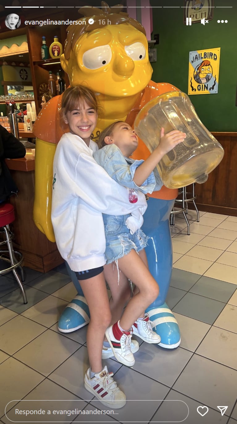 Las fotos de Evangelina Anderson de vacaciones con sus hijos en Disney