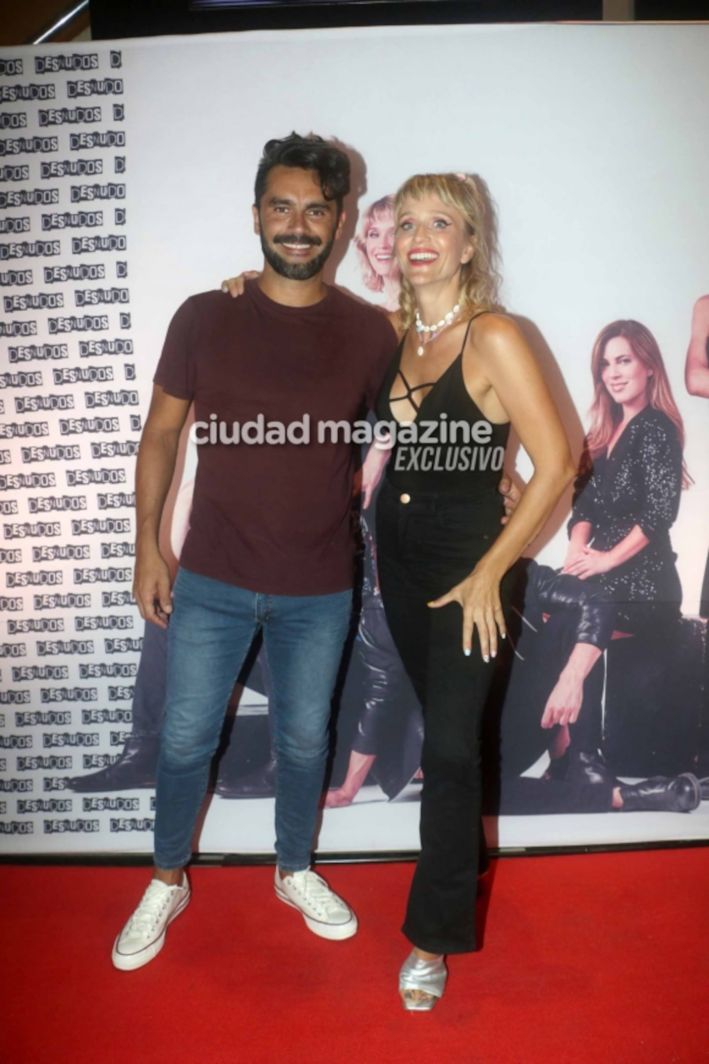 Las fotos de Francella, Mica Viciconte, Fabián Cubero, Luciano Cáceres y su  novia: noche de parejitas y amigos en el teatro | Ciudad Magazine