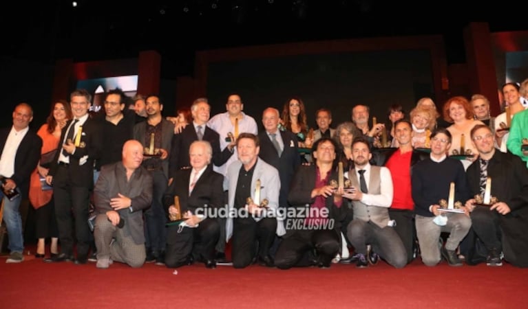 Las fotos de los famosos en la entrega de los premios ACE: parejitas, glamour y talento