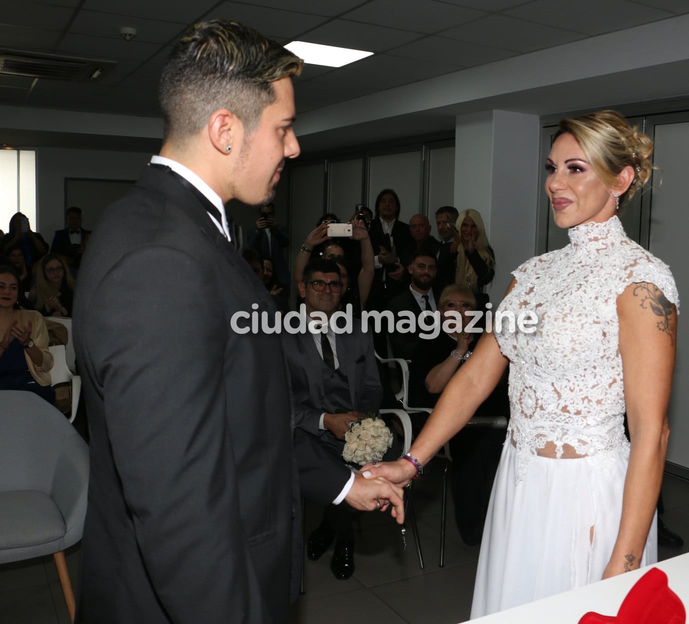 Las fotos del casamiento de Mónica Farro y Leandro Pena. (Foto: Movilpress)