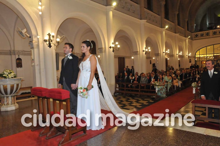 Las fotos del casamiento por iglesia de Micaela Vázquez y Federico Larroca