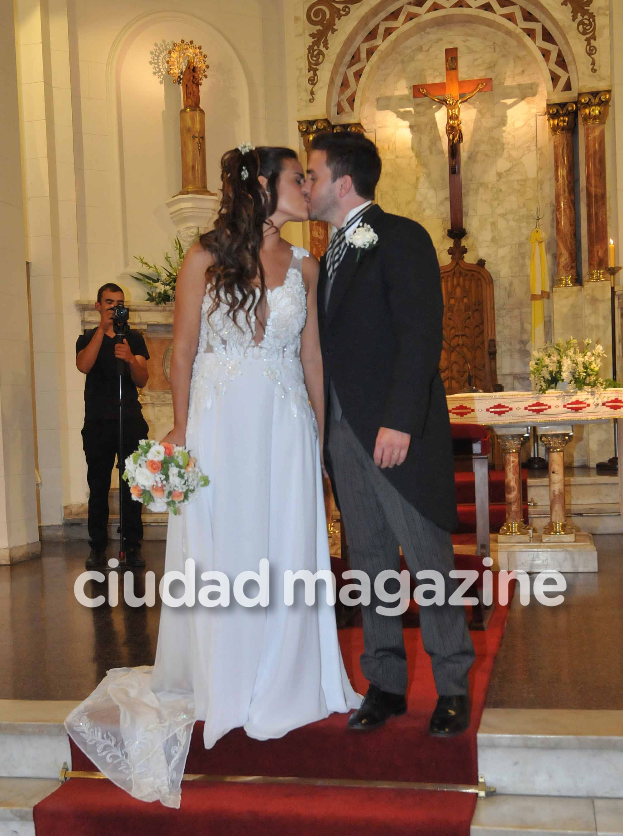 Las fotos del casamiento por iglesia de Micaela Vázquez y Federico Larroca