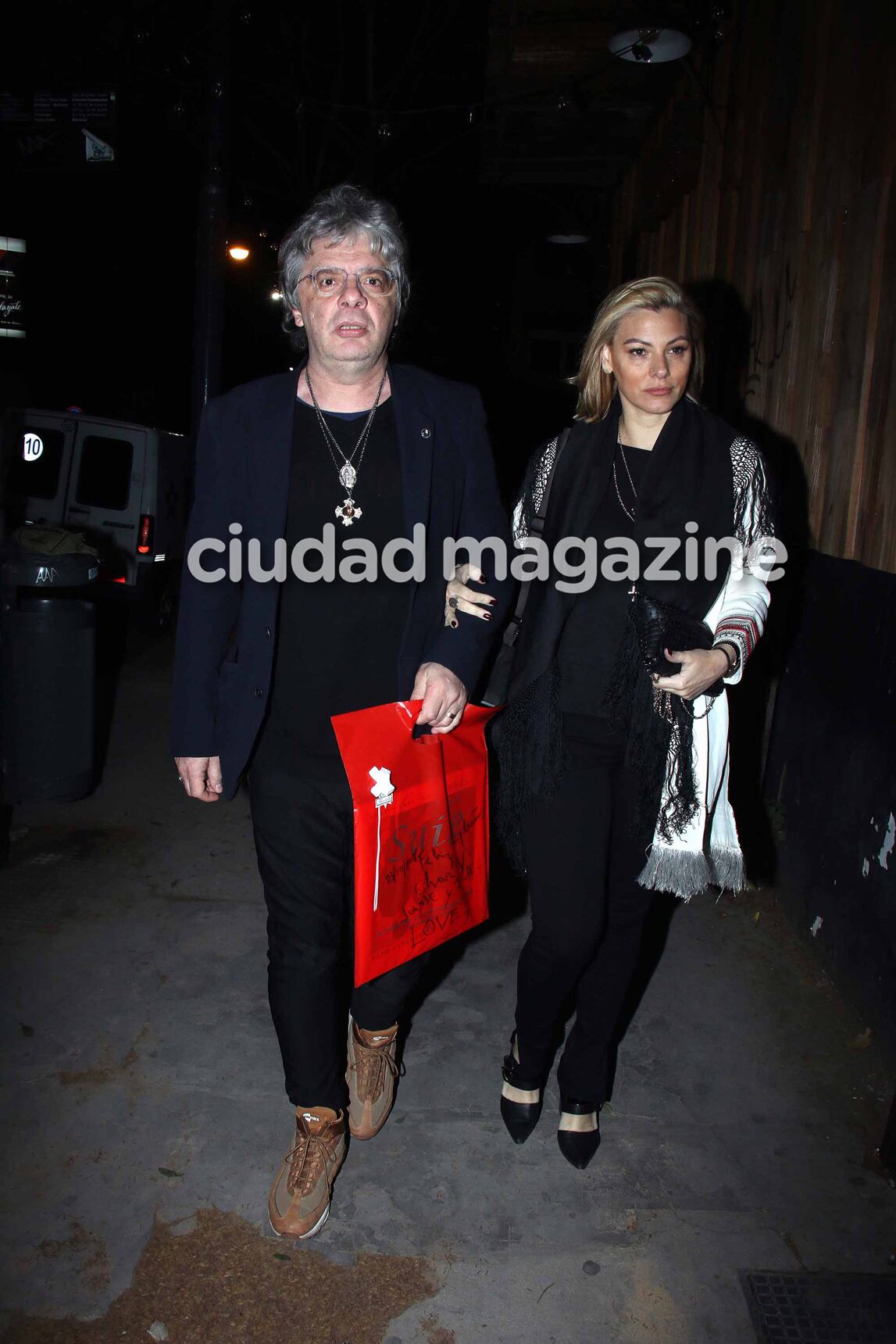 Las fotos del cumple de Charly: reconciliaciones, nuevos romances... ¡y el encuentro de dos enemigos públicos! (Foto: Movilpress)