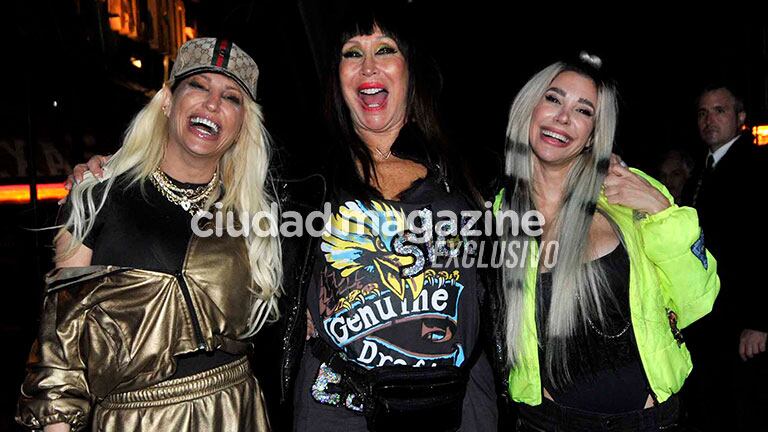 Las fotos del cumpleaños de Stefy Xipolitakis junto a Vicky y Moria Casán