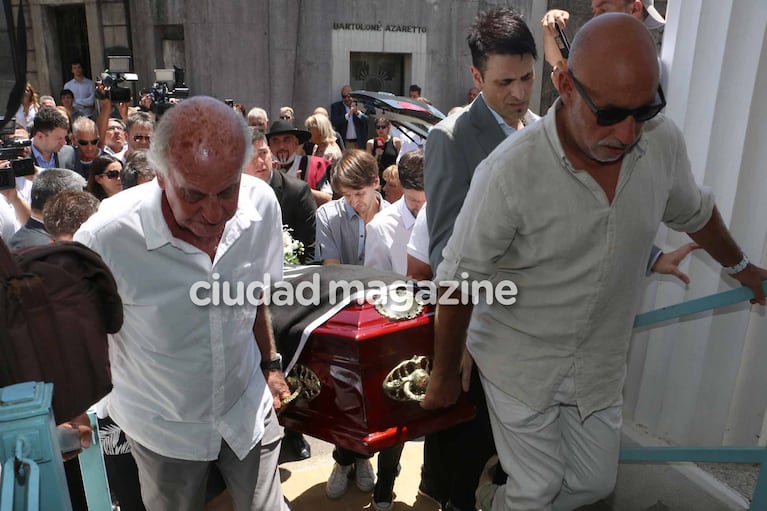 Las fotos del entierro de Santiago Bal en el panteón de actores de la Chacarita. (Foto: Movilpress)