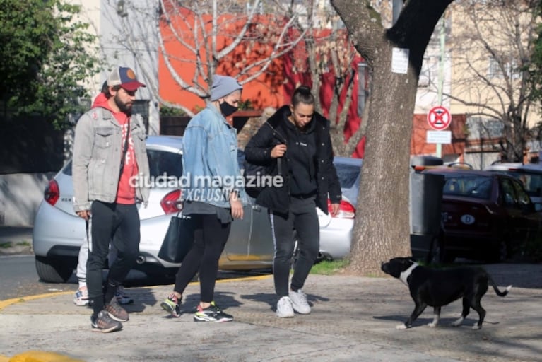 Las fotos del romántico paseo de Cachete Sierra con Fiorella Giménez: un amor que traspasó la pista de La Academia