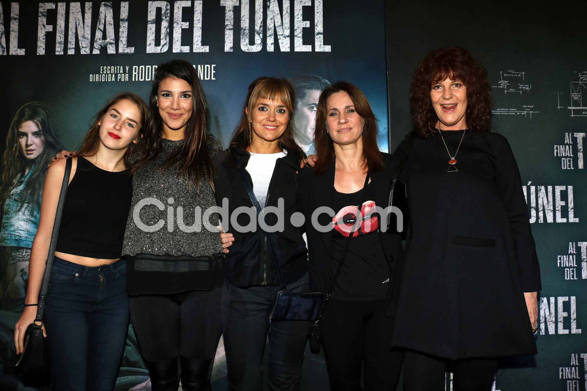 Las fotos la premiere del filme de Pablo Echarri y Leonardo Sbaraglia. (Foto: Movilpress)