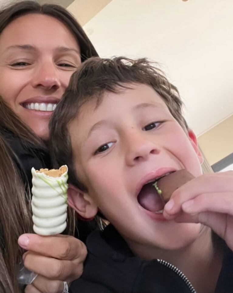 Las fotos más tiernas: Ana García Moritán tomó helado con Benicio y Beltrán Vicuña