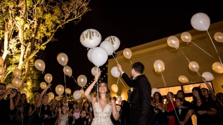 Las fotos oficiales del casamiento de Dalma Maradona y Andrés Caldarelli