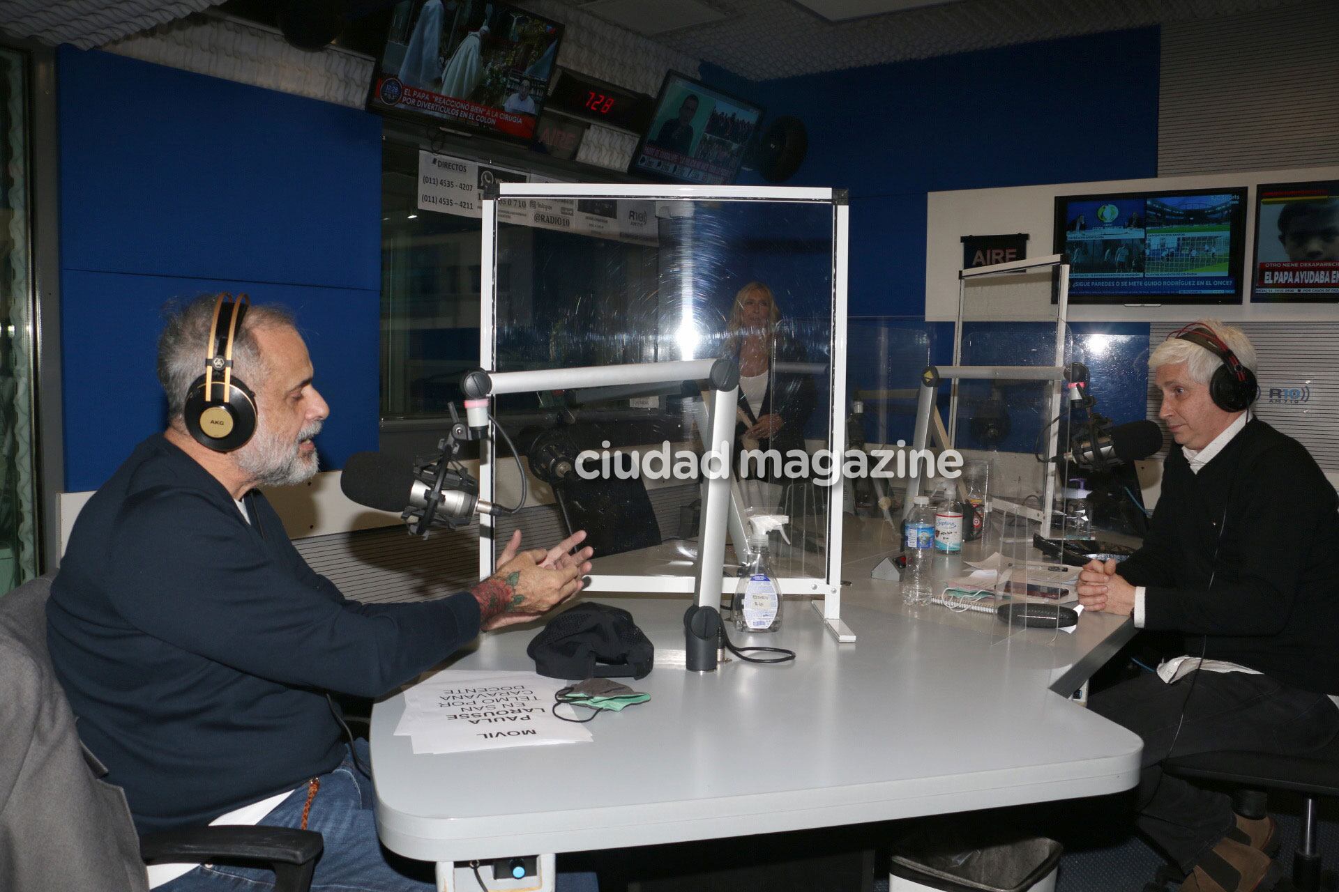 Las imágenes del debut de Jorge Rial en radio 10 con Argenzuela. (Foto: MovilPress)