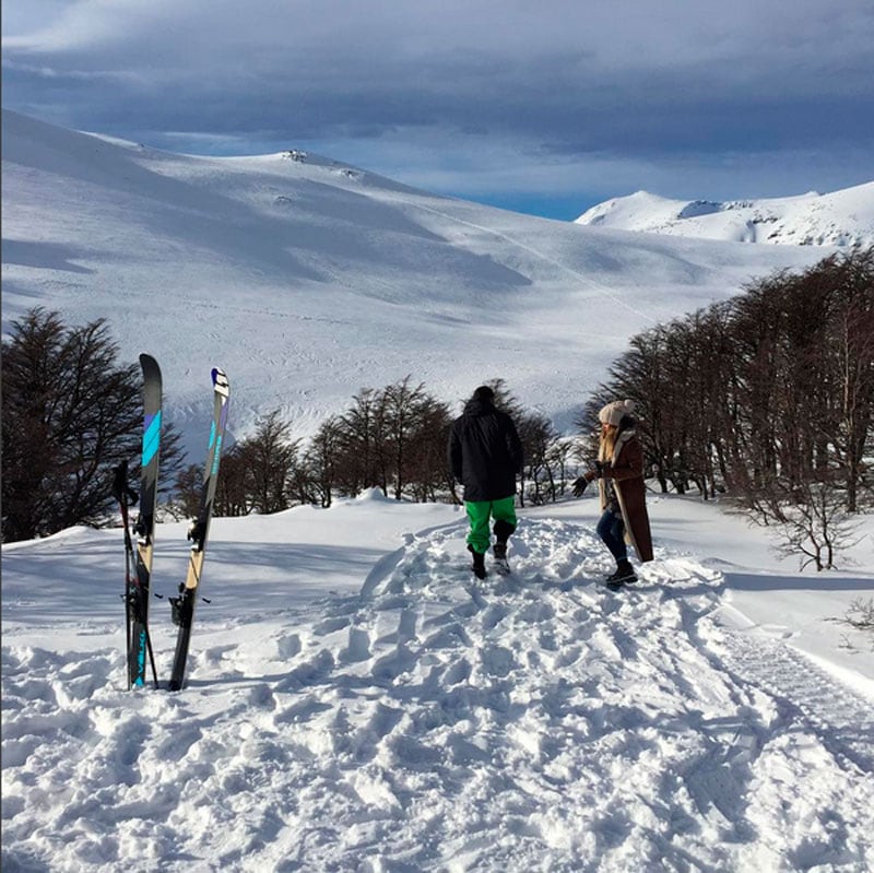 Las románticas vacaciones de Isabel Macedo y Martín Tassara en Bariloche. Foto: Captura