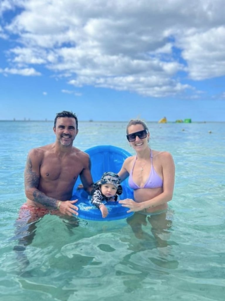 Las tiernas fotos de Mica Viciconte con su hijo Luca de vacaciones en República Dominicana